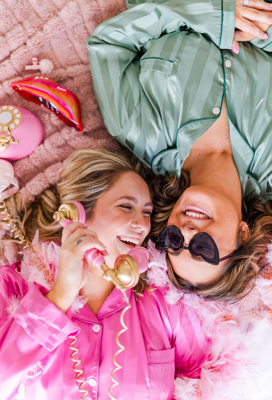 The Hey Sis Hotline: Your Wedding Questions, Answered!