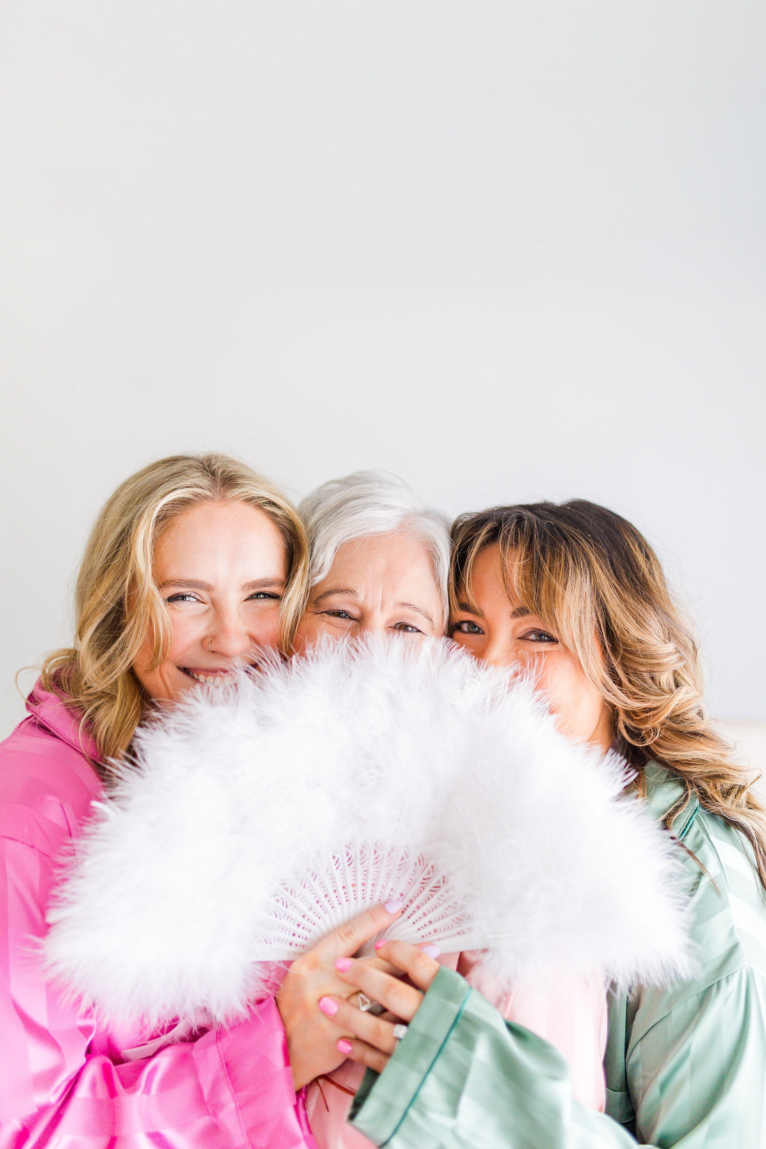 How to Include Your Mom, Grandma, Aunts & Cousins in Your Wedding (Without Losing Your Mind) : A 5 part series!